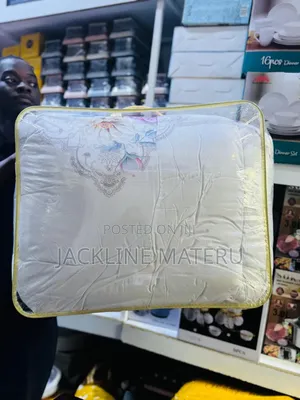 Duvet Cover Set With 2 Bedsheets Size 7*8