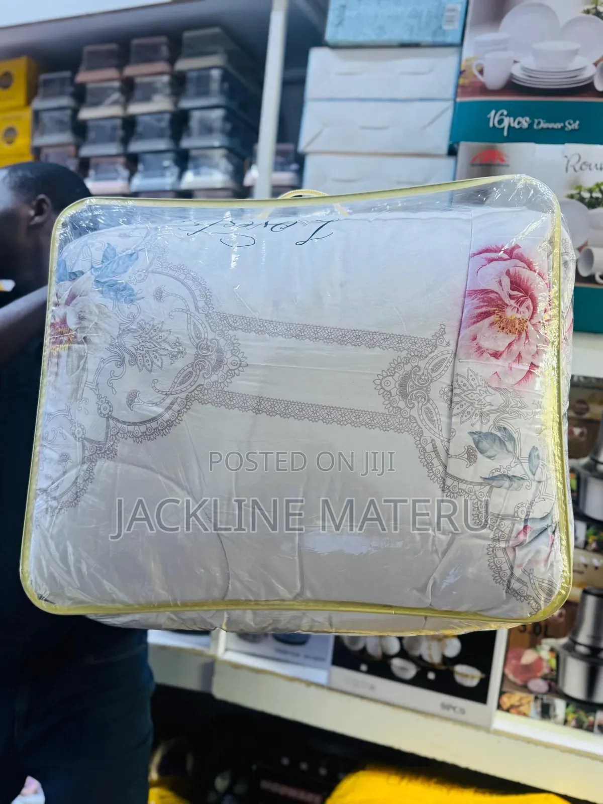 Duvet Cover Set With 2 Bedsheets Size 7*8