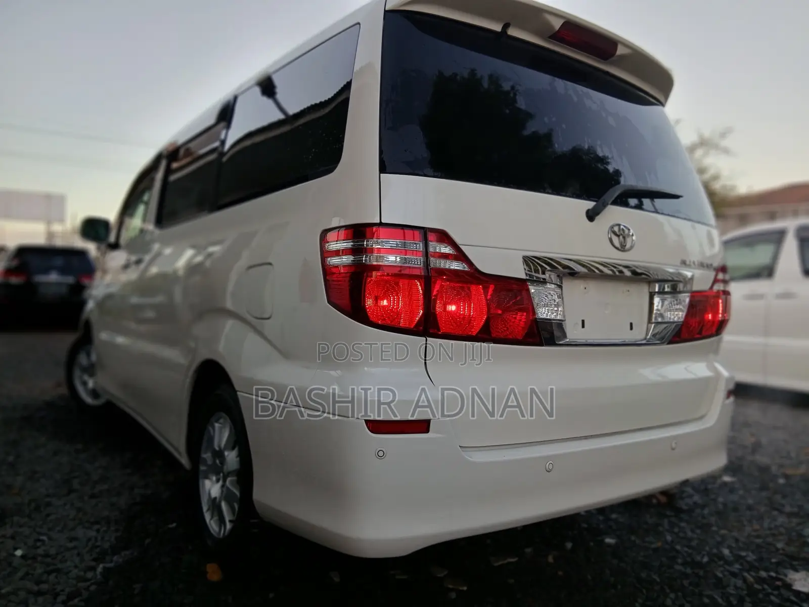 Toyota Alphard 2.4 Petrol FWD 2006 Pearl