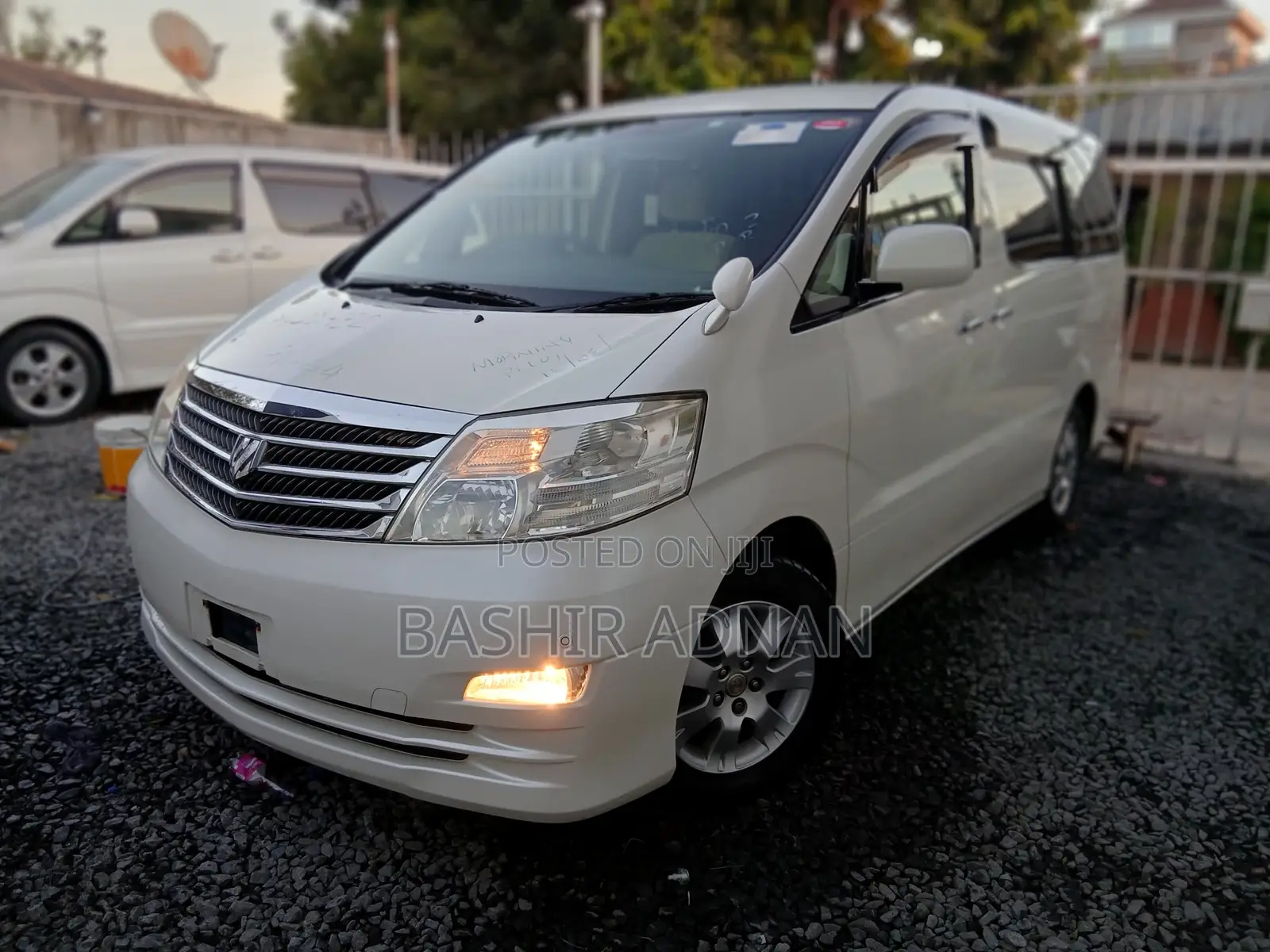 Toyota Alphard 2.4 Petrol FWD 2006 Pearl