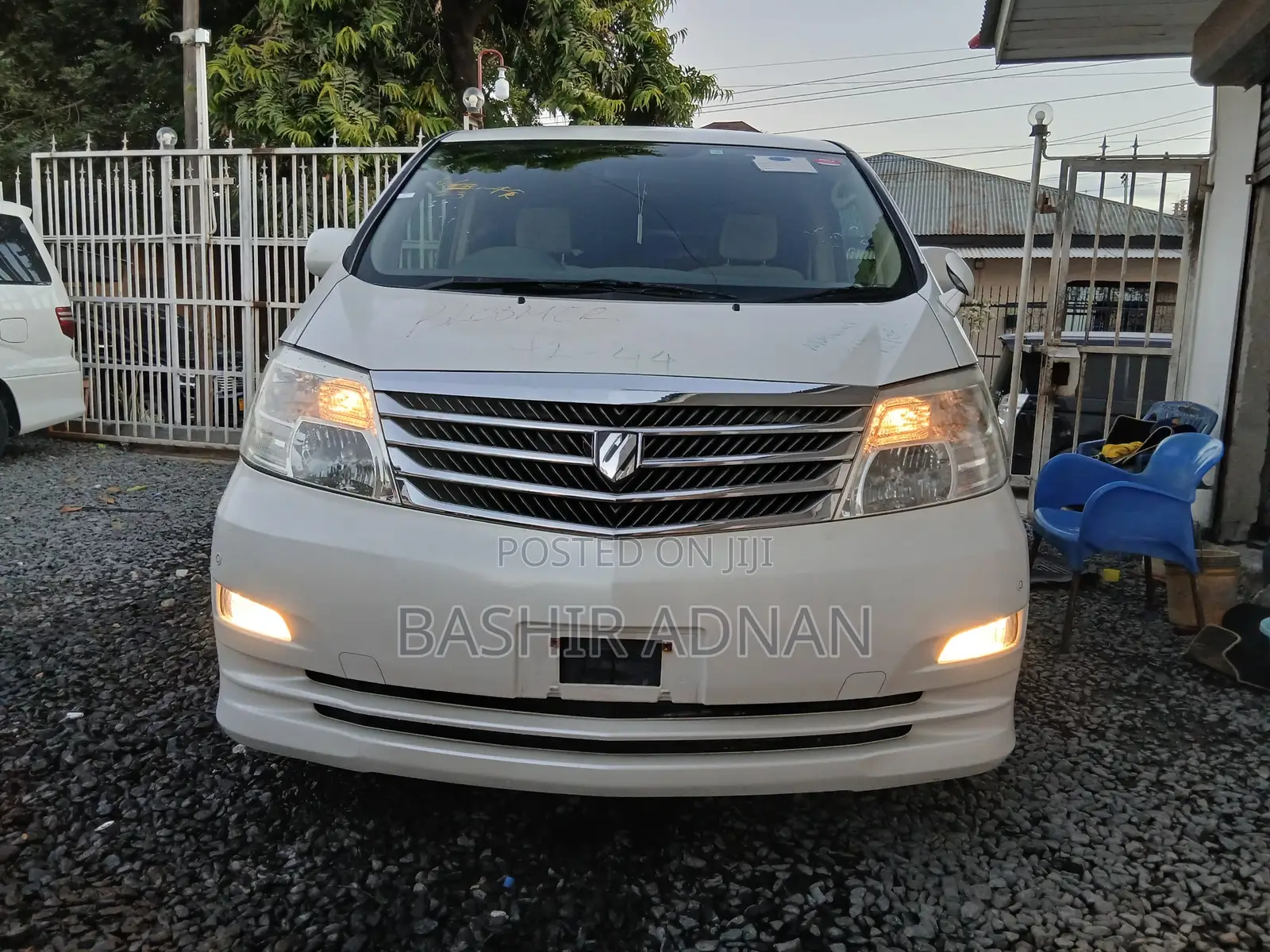 Toyota Alphard 2.4 Petrol FWD 2006 Pearl