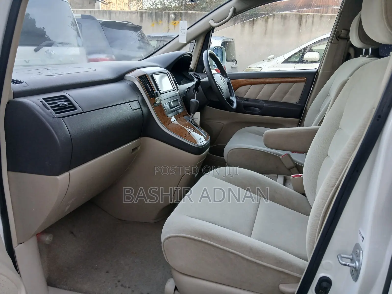 Toyota Alphard 2.4 Petrol FWD 2006 Pearl