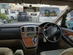 Toyota Alphard 2.4 Petrol FWD 2006 Pearl