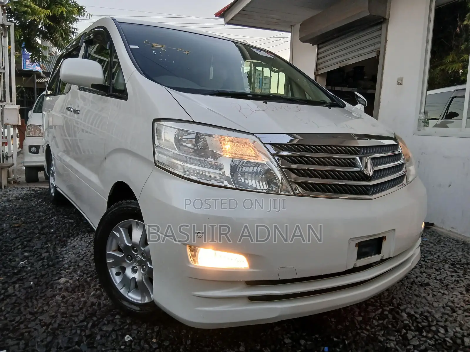 Toyota Alphard 2.4 Petrol FWD 2006 Pearl