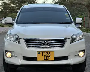 Toyota Vanguard 2010 Pearl