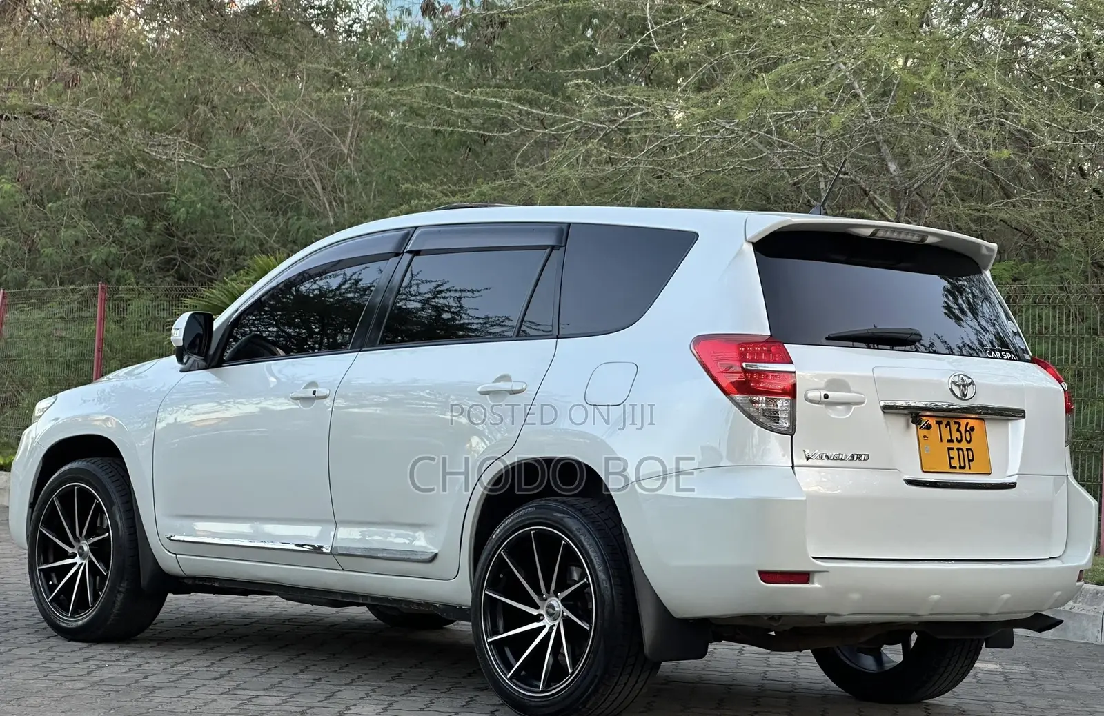 Toyota Vanguard 2010 Pearl