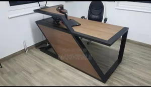 Meza Ya Office Kubwa