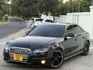 Audi A4 2.0T Premium Quattro 2010 Black