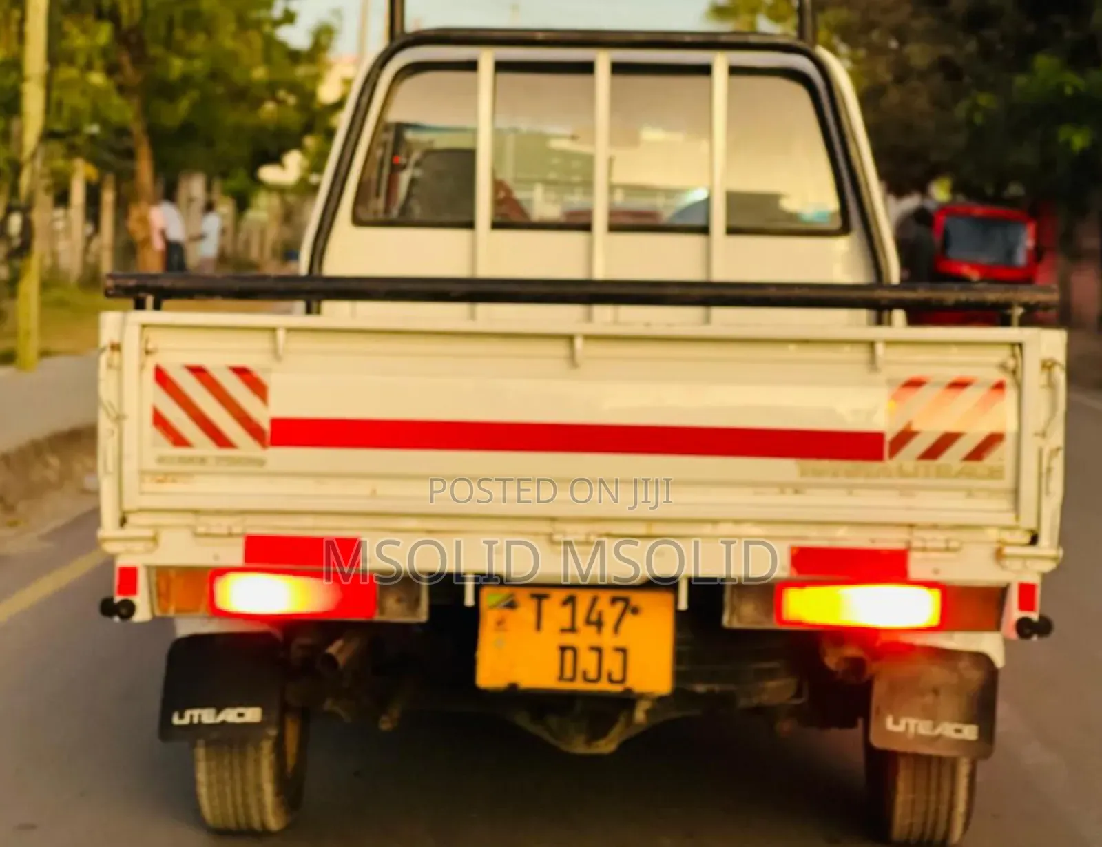 Toyota Lite-Ace 1996 White