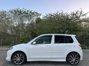 Mazda Demio 2006 White