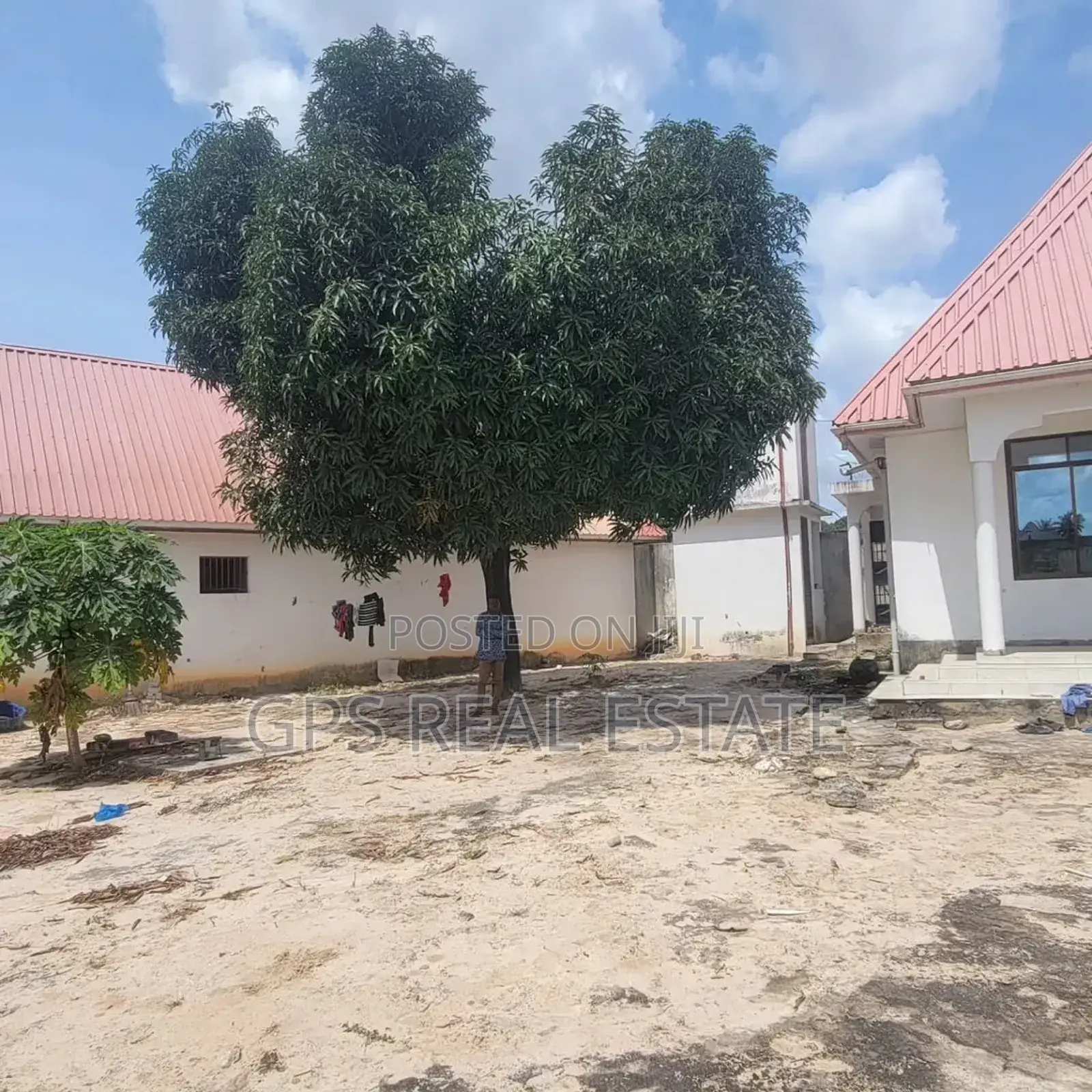 3bdrm House in Vikindu for sale