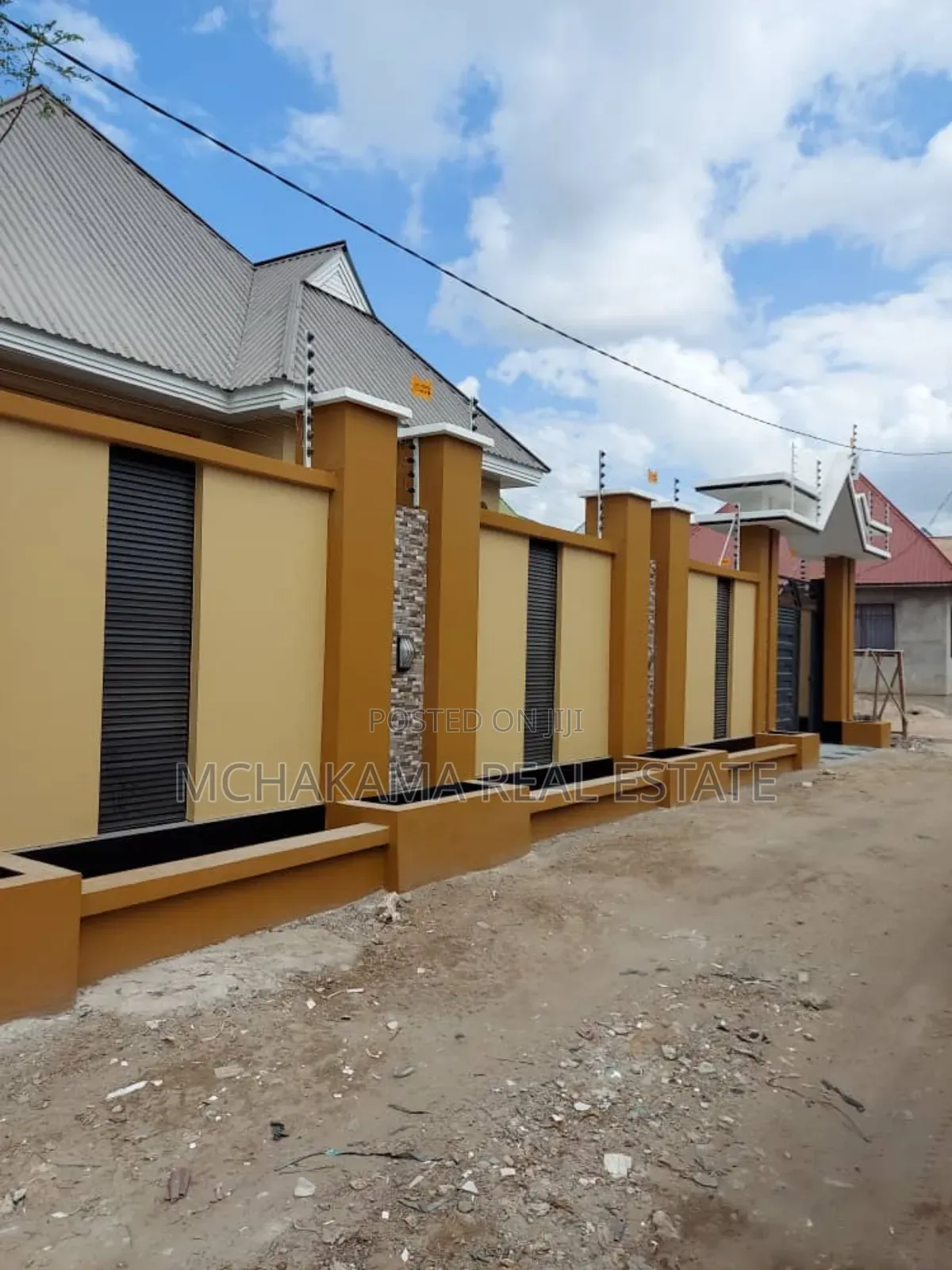 3bdrm House in Mchakama, Chamazi for sale