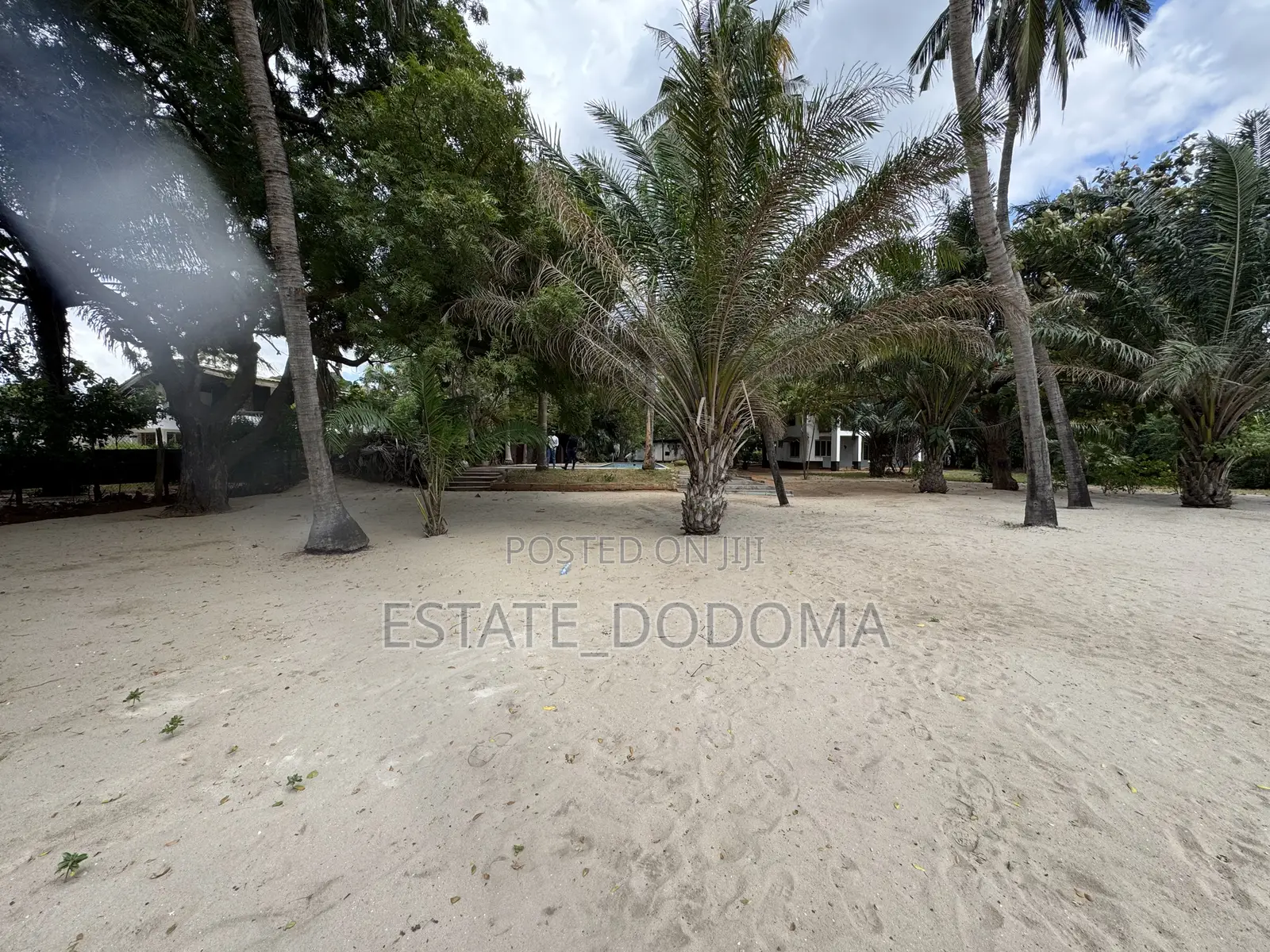A Prime Plot Available for Sale at Kawe Beach /Msasani Beach