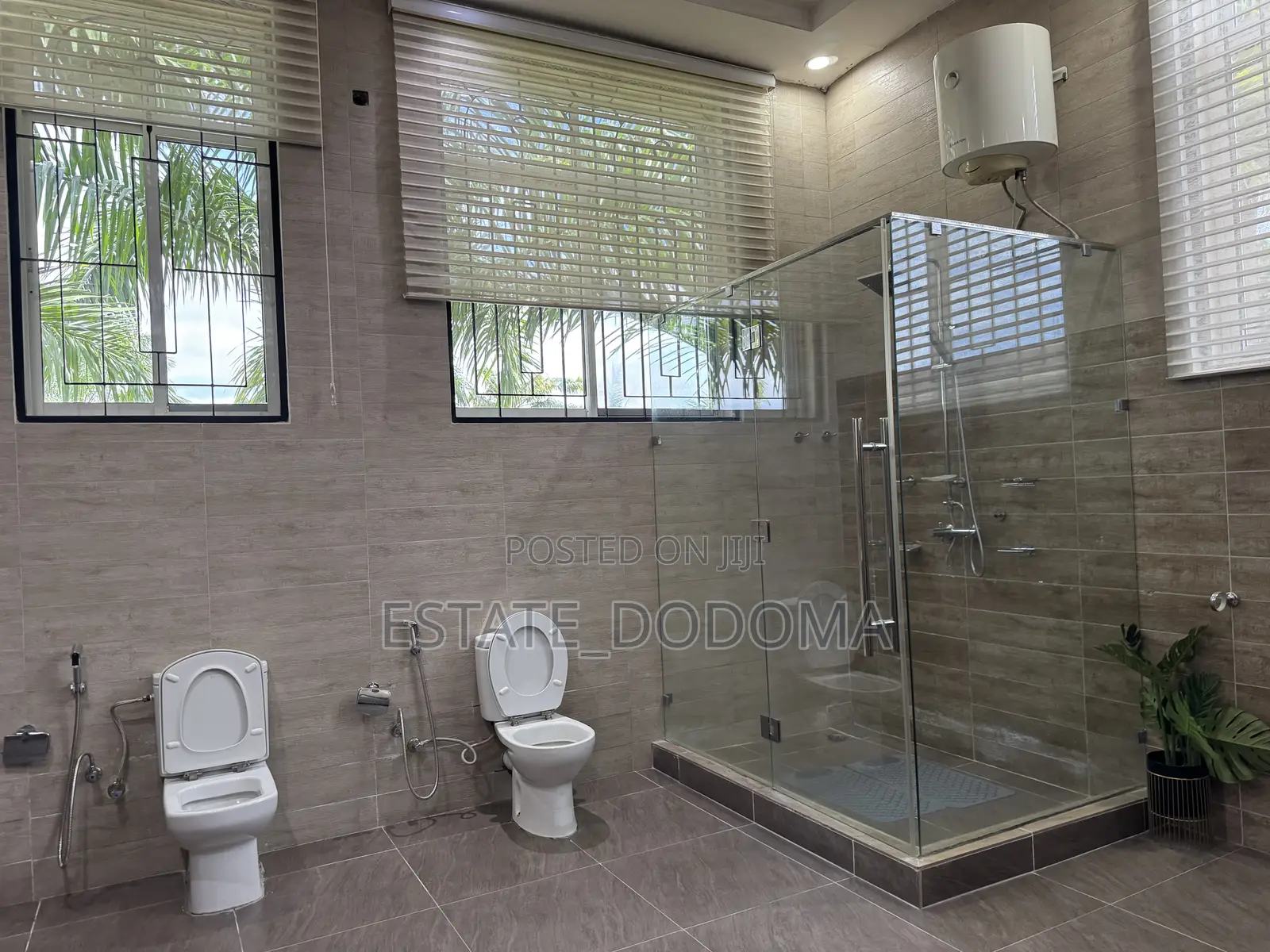 Furnished 8bdrm House in Mbezi Beach for sale