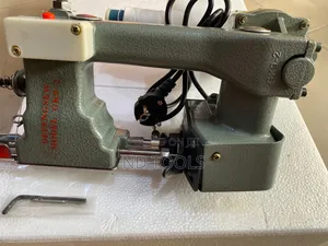 Sewing Machine/ Portable Bag Closer Machine