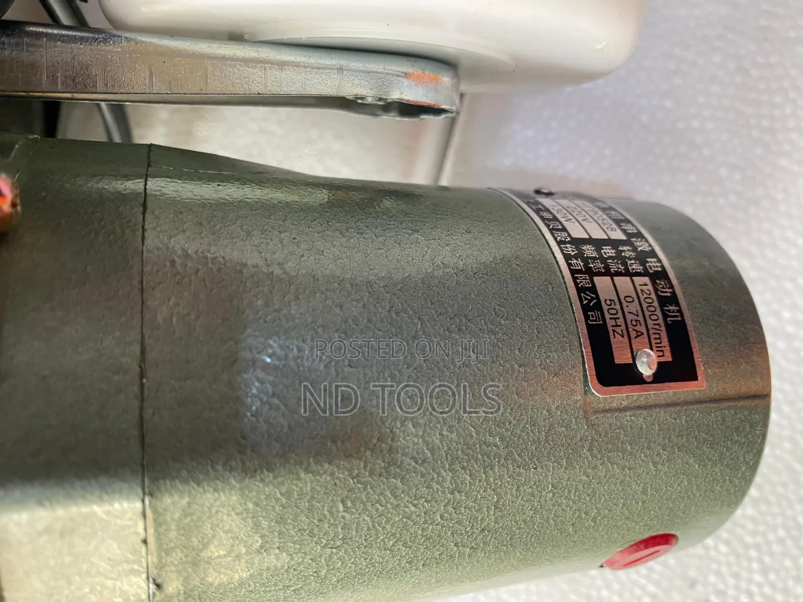 Sewing Machine/ Portable Bag Closer Machine