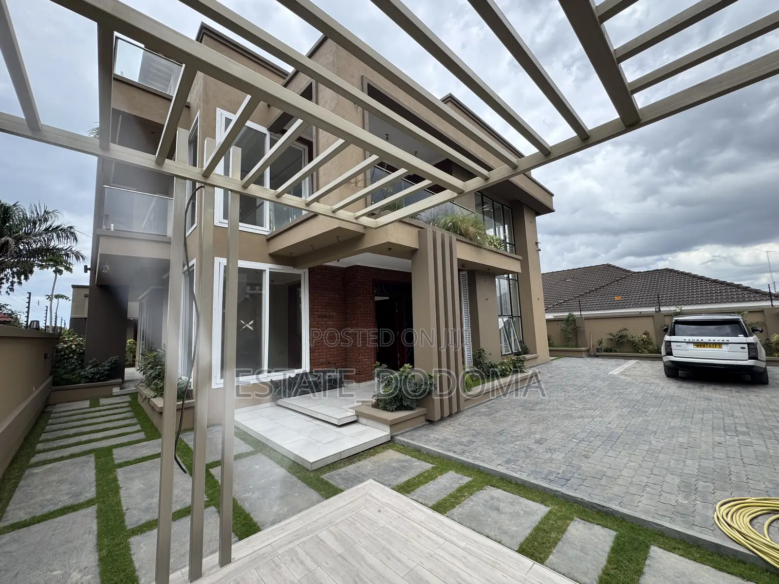 5bdrm Mansion in Mbezi Beach for sale