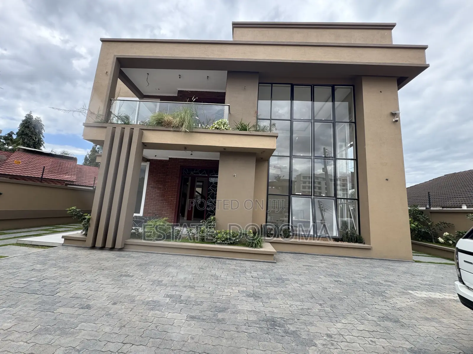 5bdrm Mansion in Mbezi Beach for sale