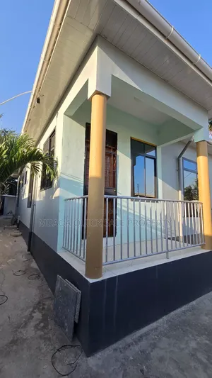3bdrm House in Madale Flamingo, Goba for sale