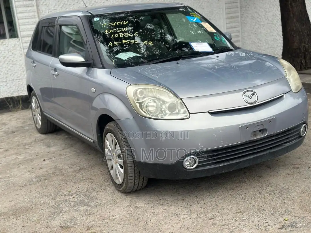 Mazda Verisa 2005 Silver