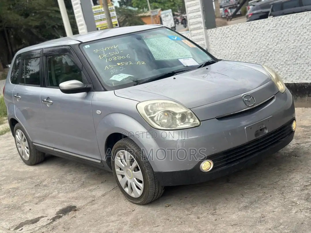 Mazda Verisa 2005 Silver