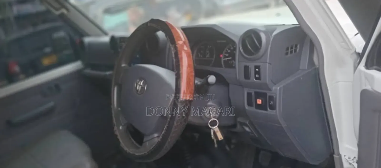 Toyota Land Cruiser 2012 Black