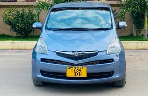 Toyota Ractis 2008 Blue