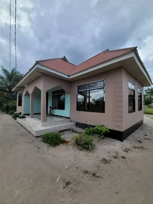 3bdrm House in Mchakama, Msongola for sale