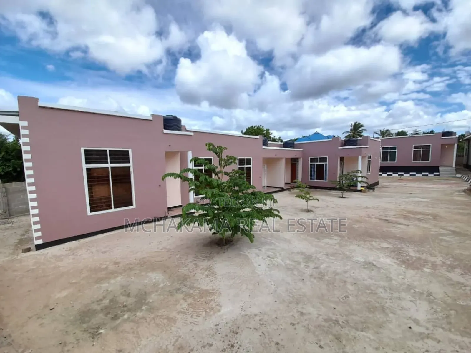 3bdrm House in Mchakama, Msongola for sale