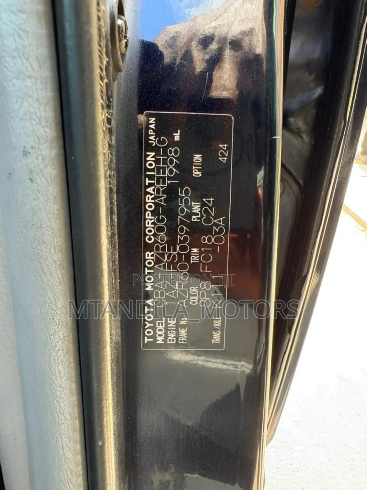 Toyota Noah 2.0 AWD (8 Seater) 2005 Black