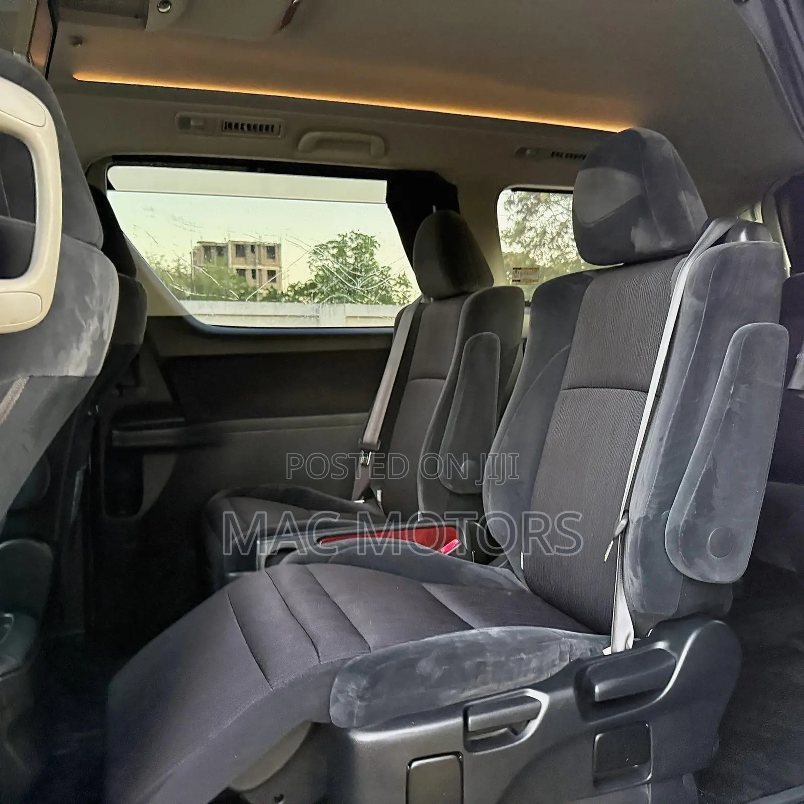Toyota Vellfire 2009 Silver