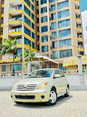 Toyota IST 2007 Green
