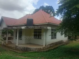 3bdrm House in Mchakama, Mbezi for sale