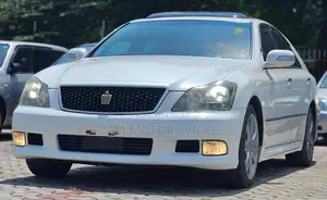 Toyota Crown 2006 White