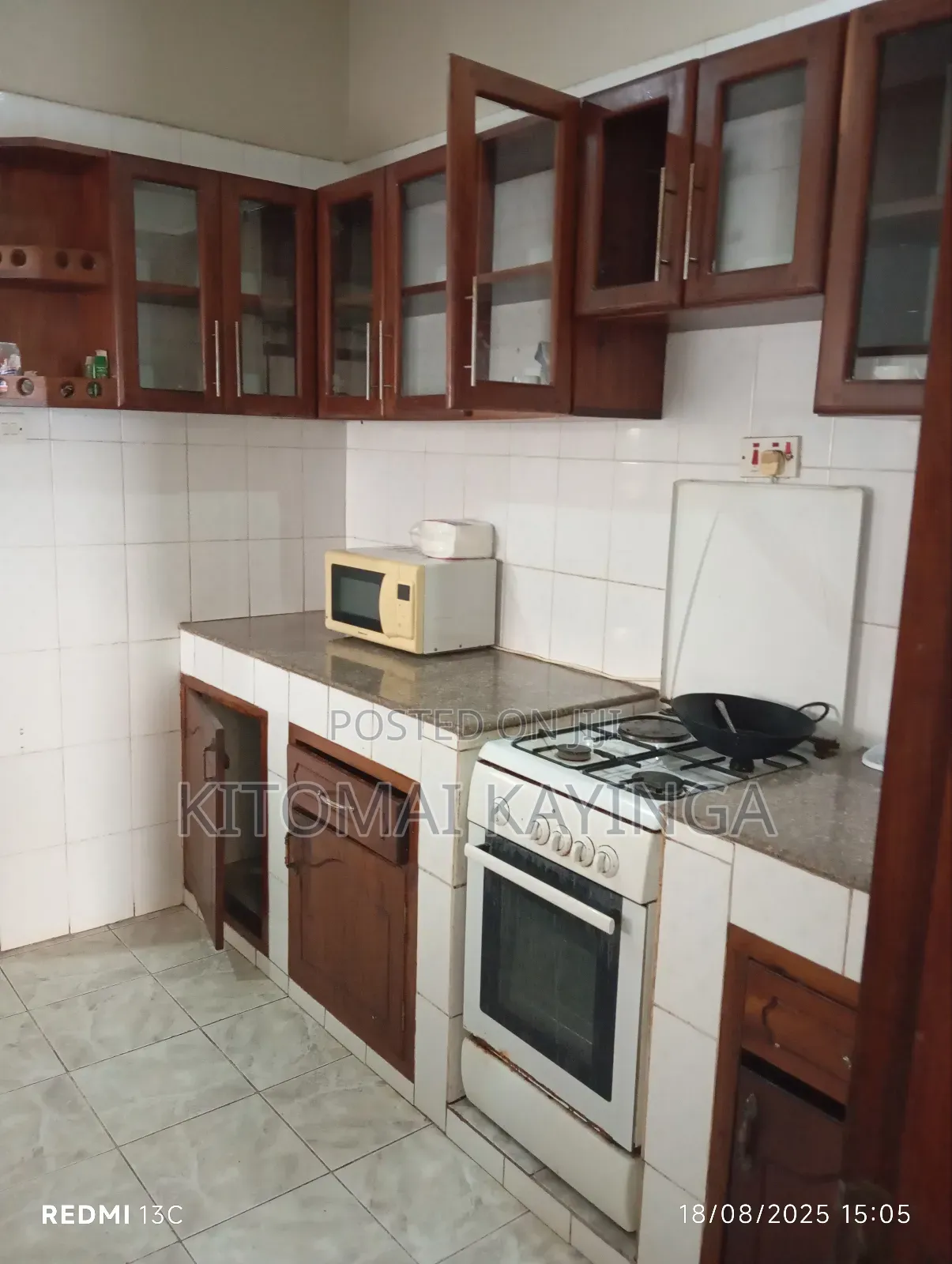 7bdrm House in Ada Estate for rent