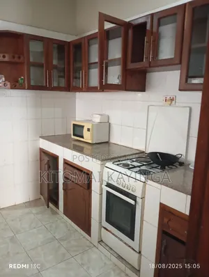 7bdrm House in Ada Estate for rent