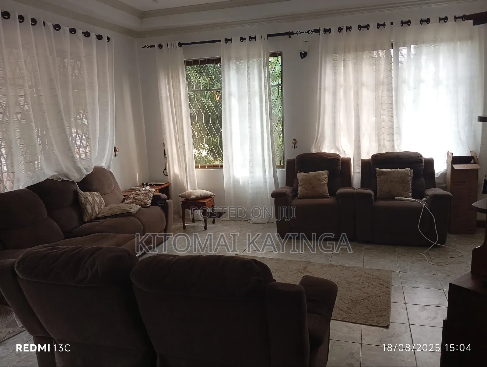 7bdrm House in Ada Estate for rent