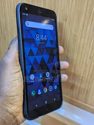 Kyocera Digno A 32 GB Black