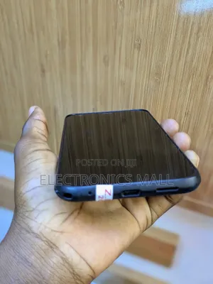 Kyocera Digno A 32 GB Black