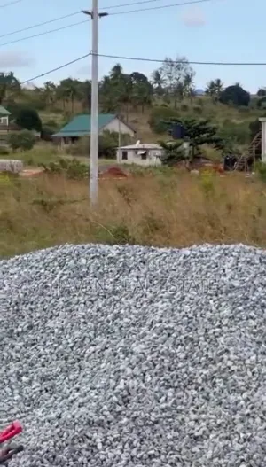 8 Acres Industrial Plot Inauzwa Kibaha Pangani Road