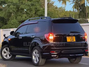 Subaru Forester 2010 Black