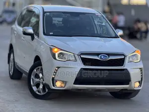 Subaru Forester 2.0XT Premium 4dr SUV AWD (2.0L 4cyl Turbo CVT) 2015