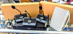Wireless Microphone System for Conference and Meeting.