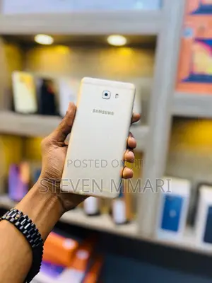 New Samsung Galaxy C9 Pro 64 GB Gold