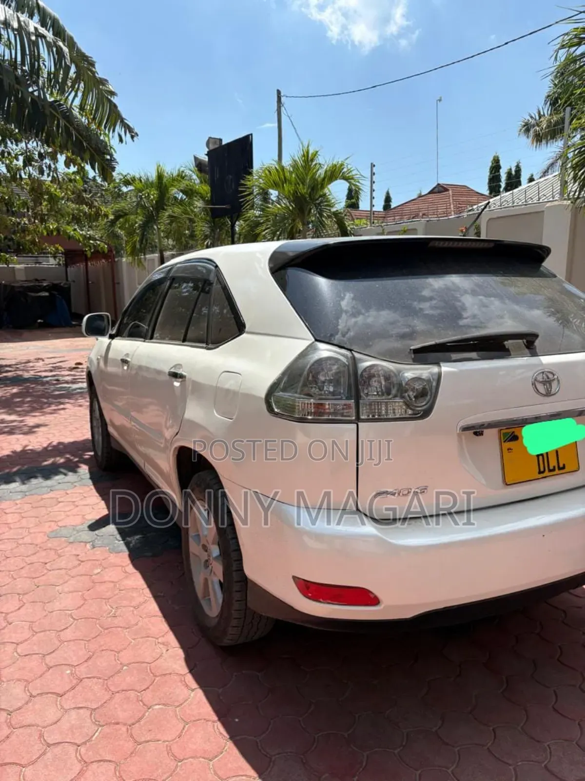 Toyota Harrier 2005 White