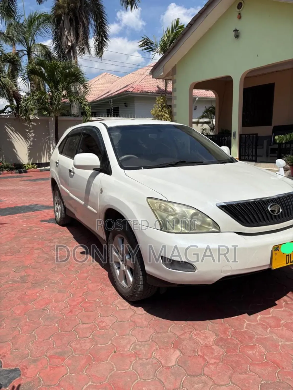 Toyota Harrier 2005 White