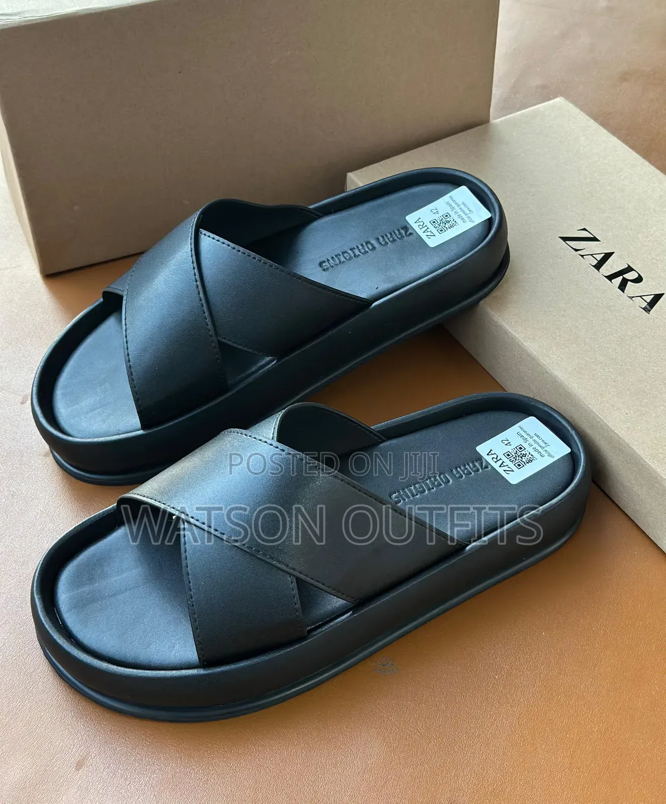 Sandals or Sendo Official With Fancy Looking