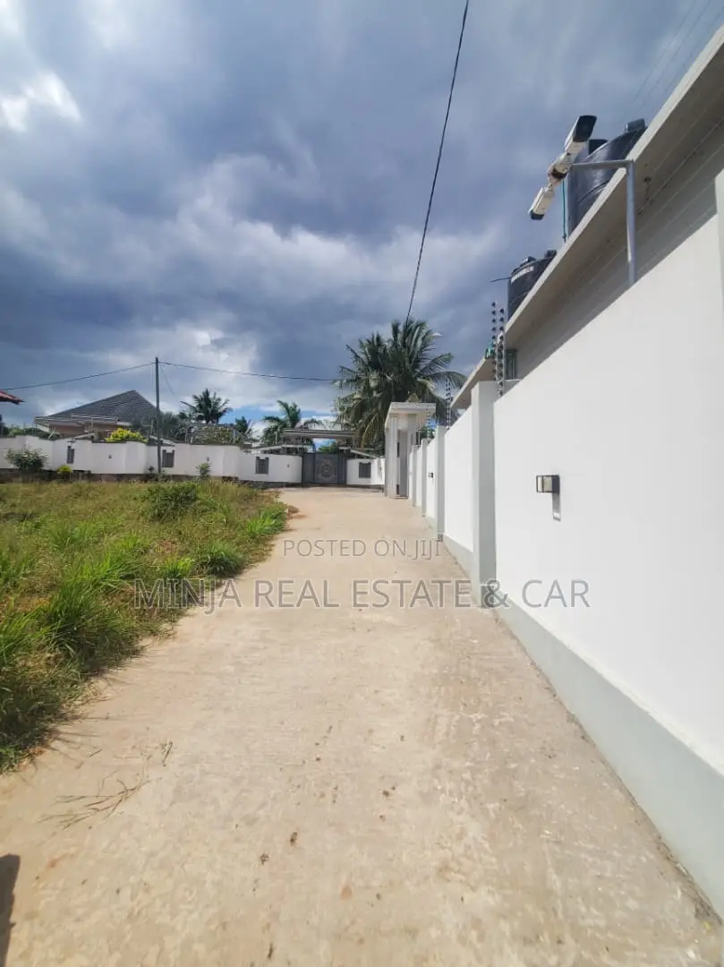 Plot for Sale Madale Uzunguni