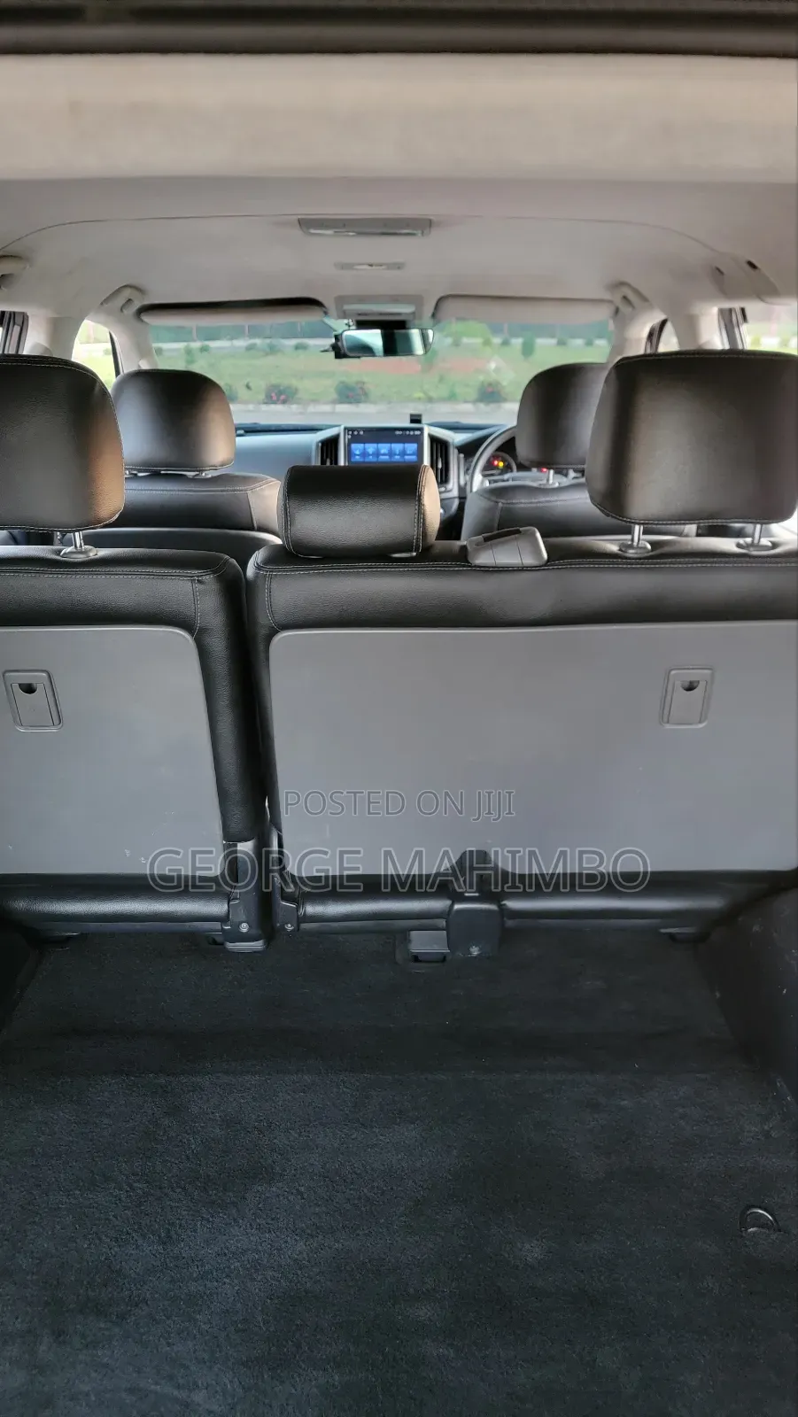 Toyota Land Cruiser 4.6 V8 AX 2016 Black