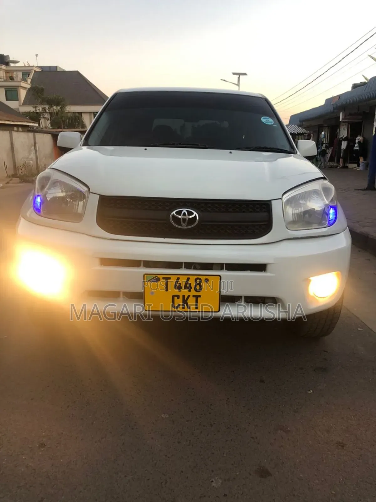 Toyota RAV4 2002 White